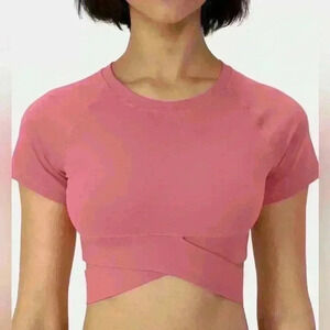 NWT Halara Softlyzero Plush Crossover Hem Cut Out Cropped Sports Top Salmon Sz S